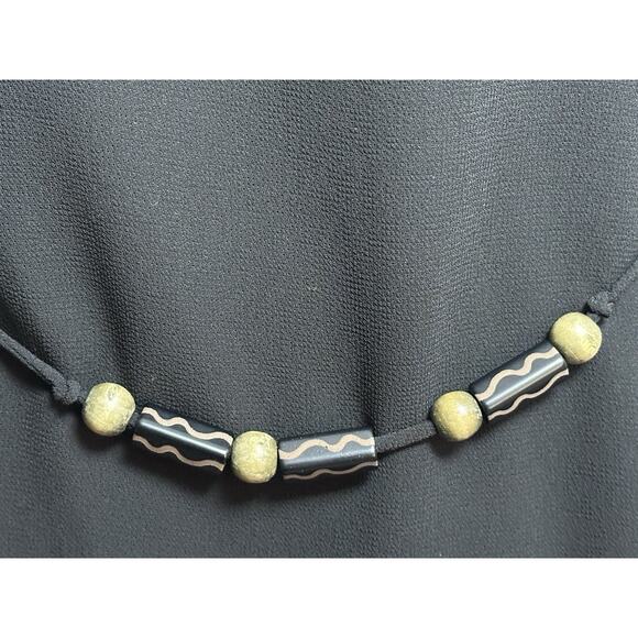 Studio I Women’s Black Top Size 12 Black Sleeveless Top With Decorative Beads - Picture 4 of 16